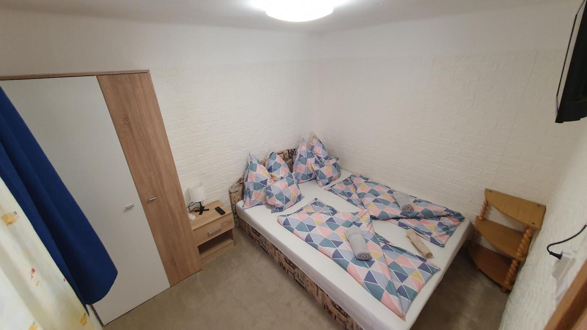 Berbe Apartman Балатонлелле Экстерьер фото